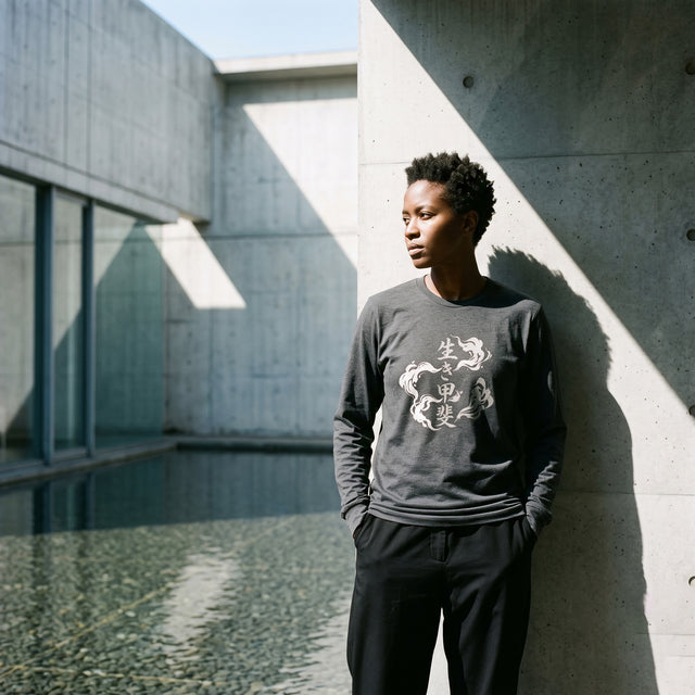 Quiet Purpose | No. 472、ユニセックス長袖Tシャツ